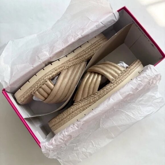 Vince Camuto Melysa Slide Sandals in Egyptian Gold NEW - Picture 6 of 7